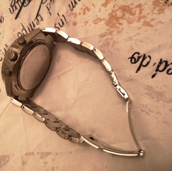 Men's Watch - Picture 2 of 3